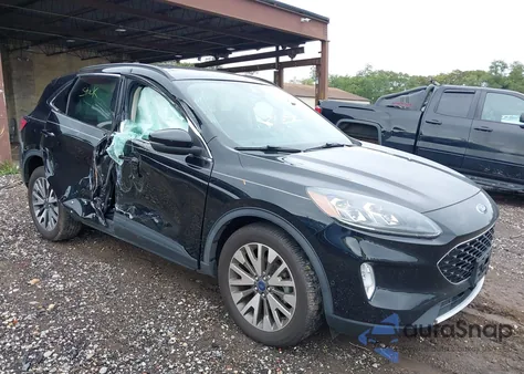 2020 Ford Escape Titanium из США, поврежденный, VIN 1FMCU9J96LUA89813